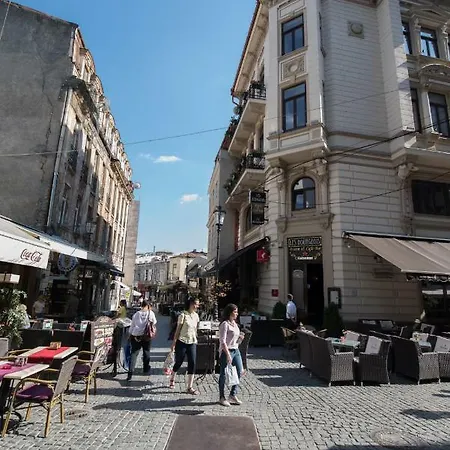 Near Old Town Apartment Bukarest